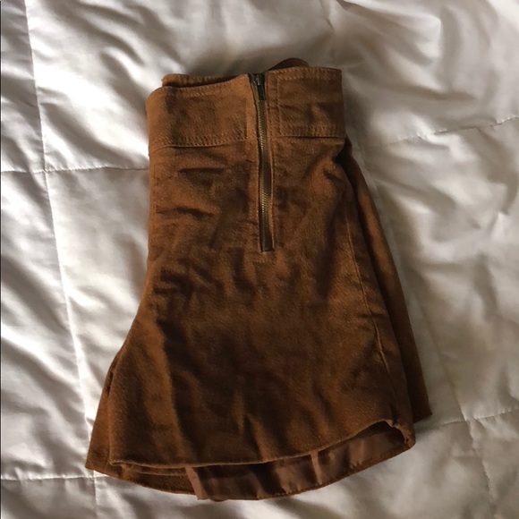 High Waisted Shorts - Picture 4 of 4